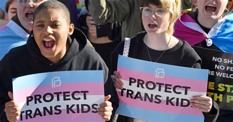 Appeals court lets Kentucky enforce ban on transgender care for minors